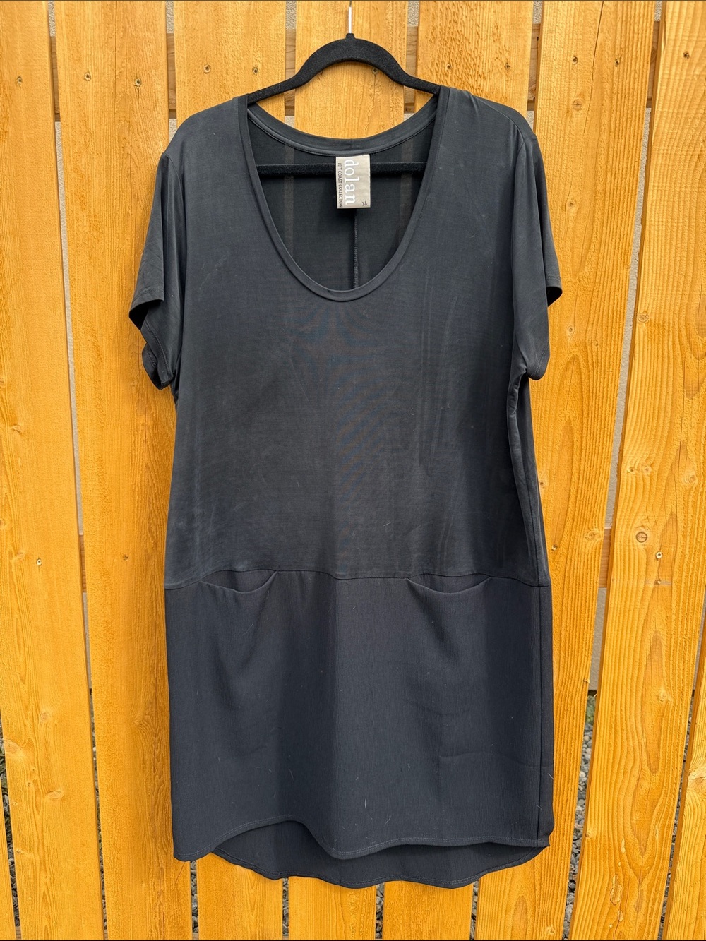 Anthropologie Left Coast Collection Black Short-Sleeve Scoop Neck Dress